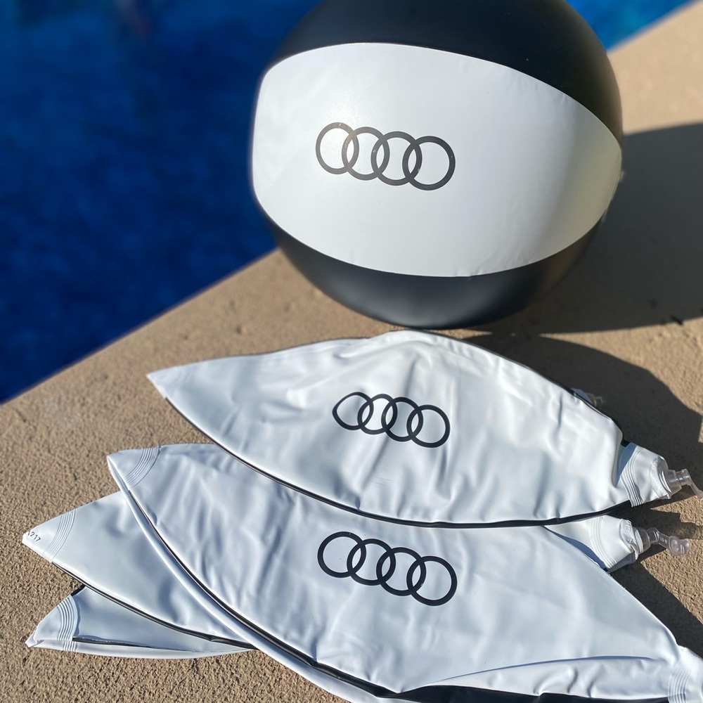 Audi Beach Balls Set of 5 - Picture 5 of 5